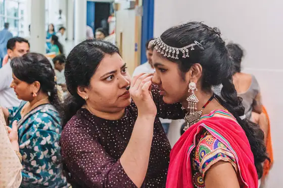 Final touches before the curtain.
